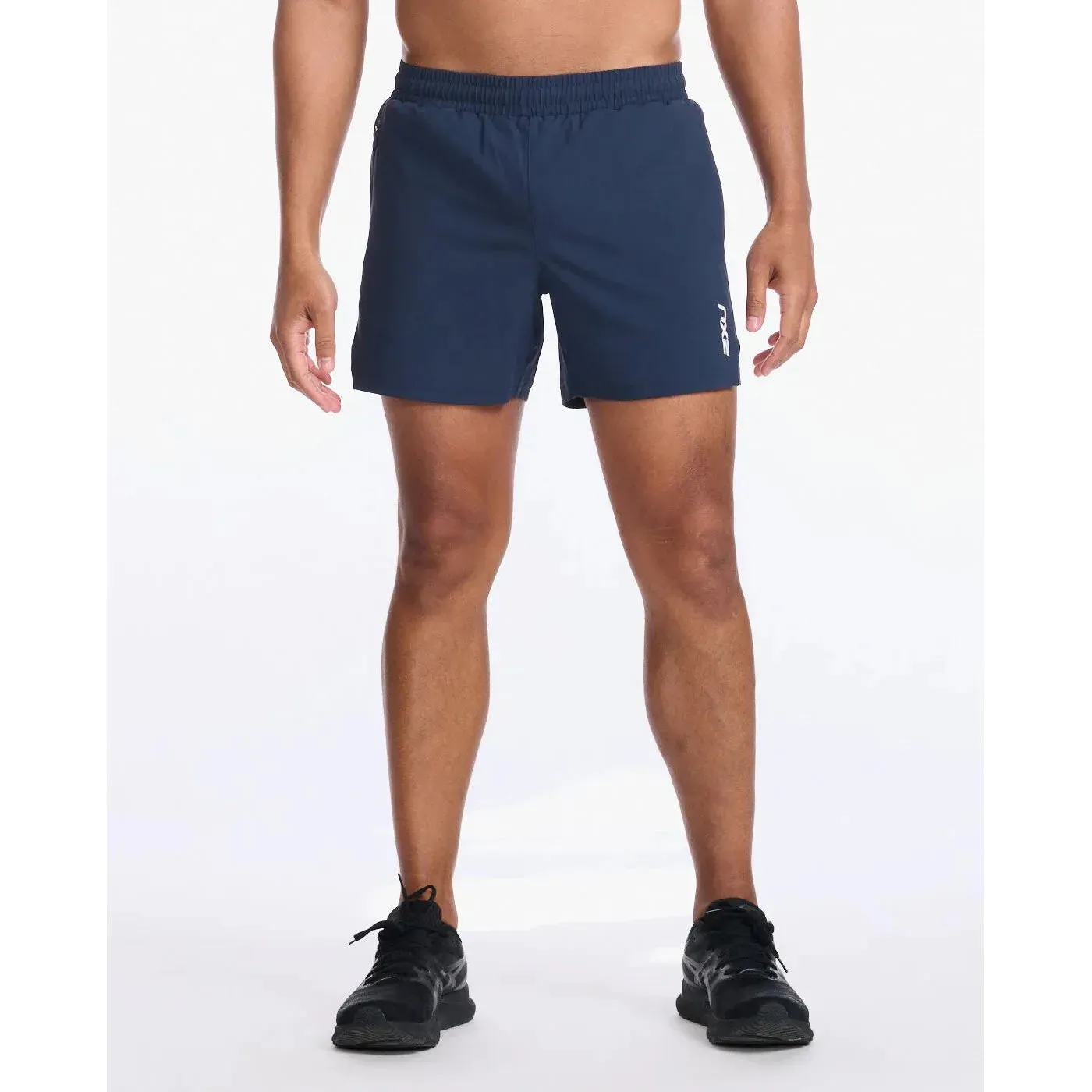 2XU Men's Aero 5 inch Short - Black/ Sliver