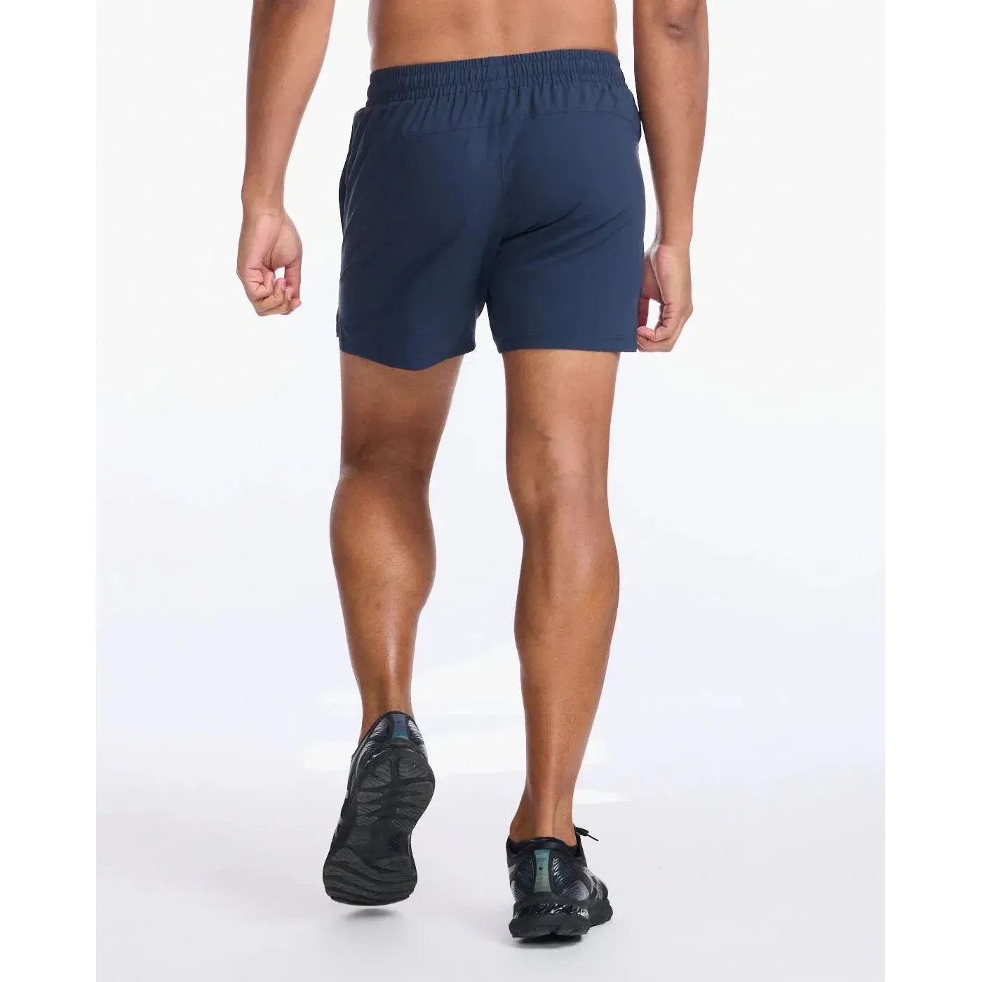 2XU Men's Aero 5 inch Short - Black/ Sliver