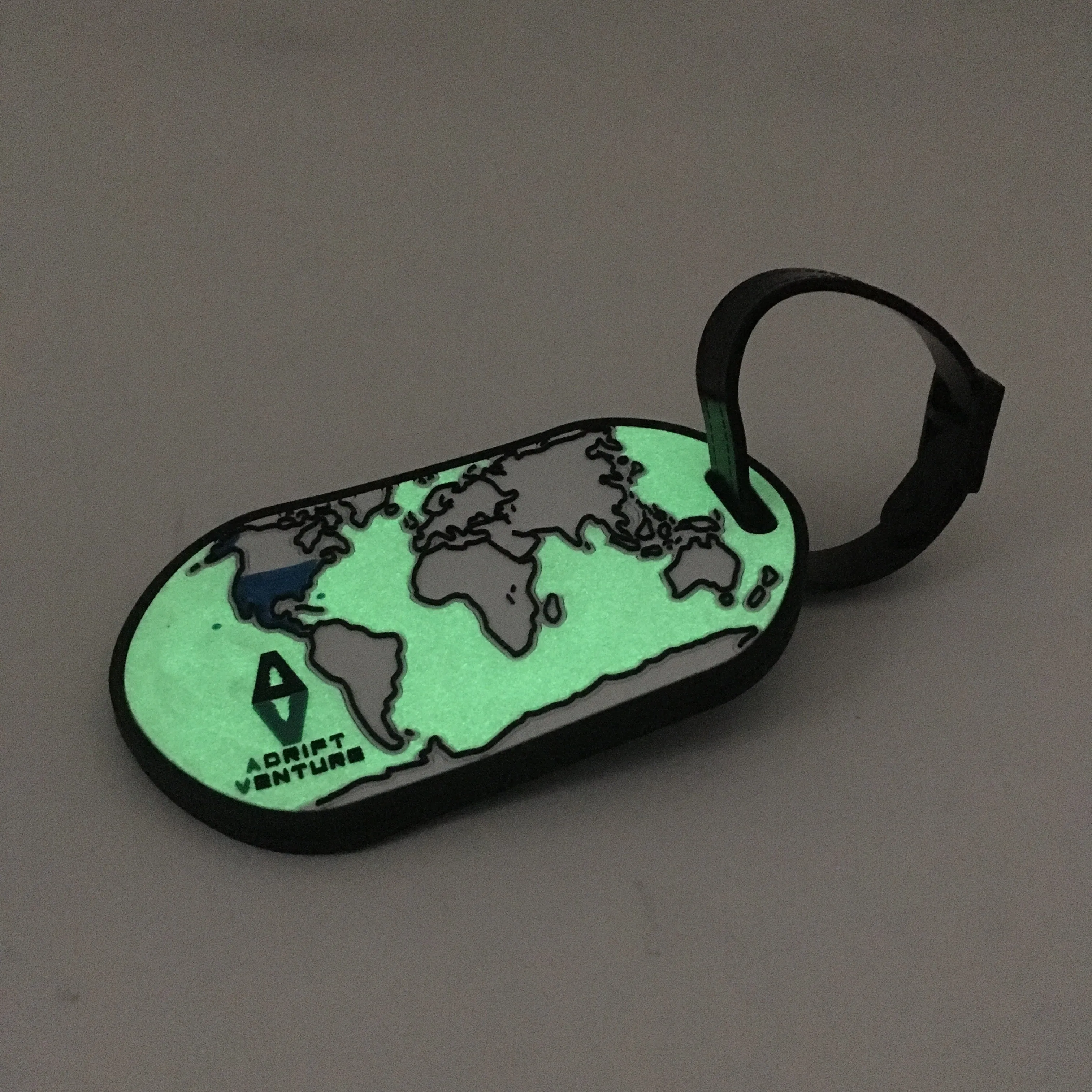 ADRIFT VENTURE WORLD TRAVEL TRACKER MAP GITD PVC LUGGAGE TAG