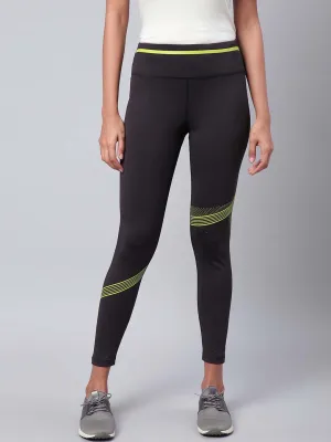Alcis Women Black Solid Secure Fit Cropped Training Tights