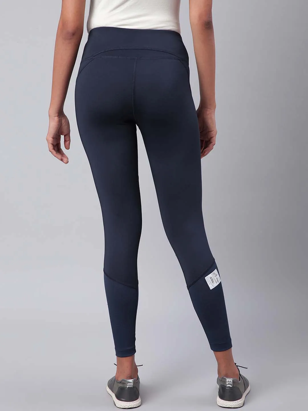 Alcis Women Navy Blue Drytech  Solid Cropped Training Tights