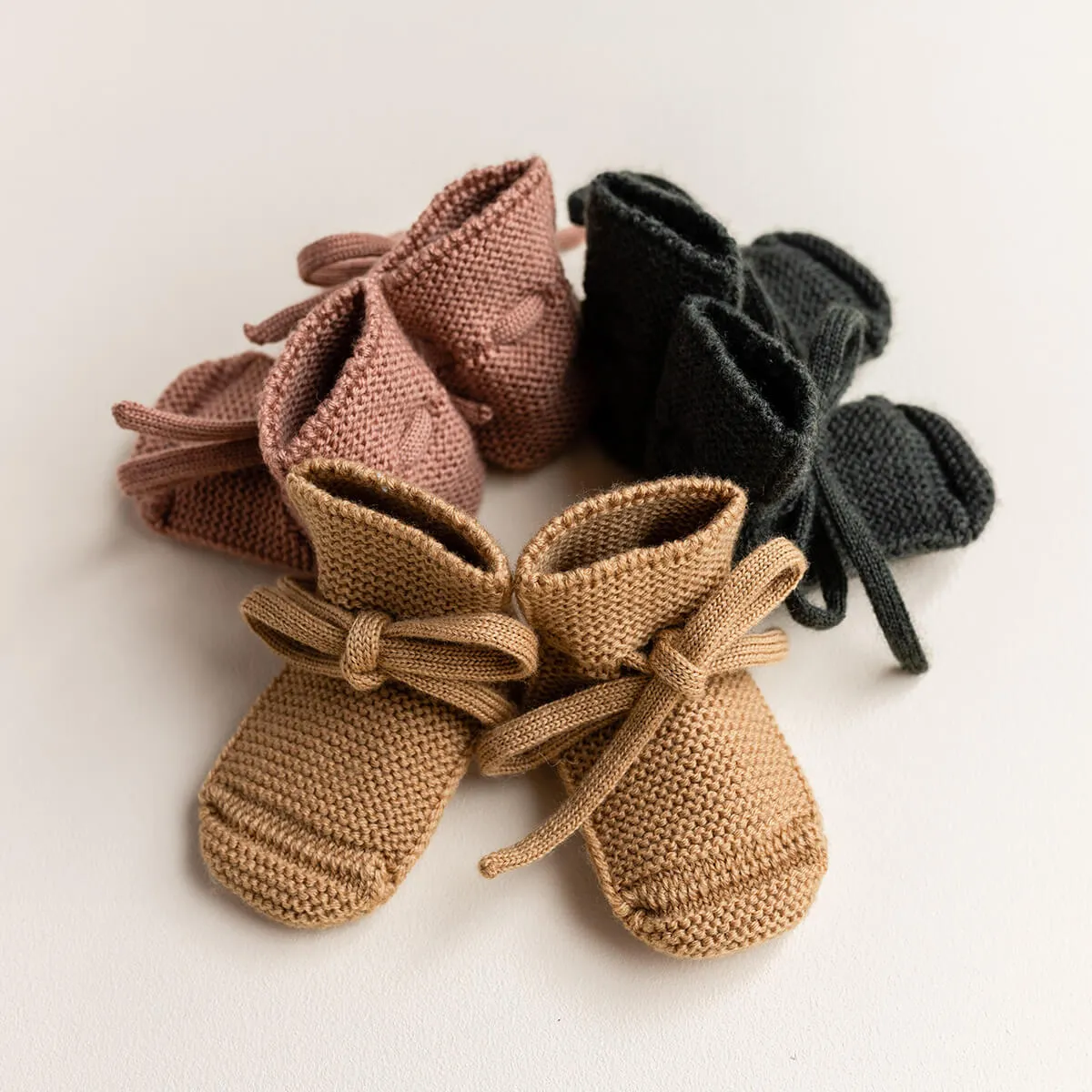 Booties Babyschuhe Gesterickt aus Merinowolle