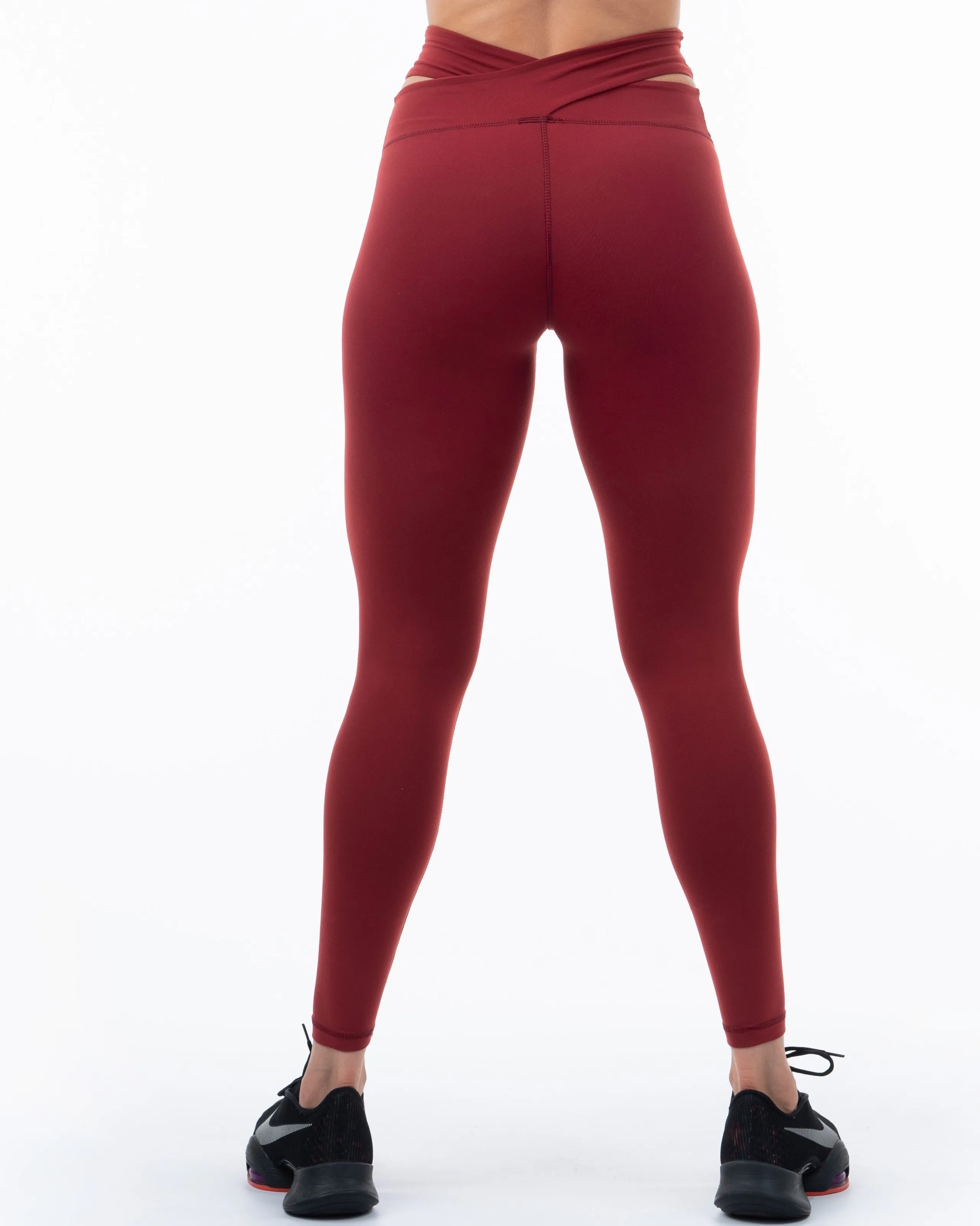 Criss-Cross Legging