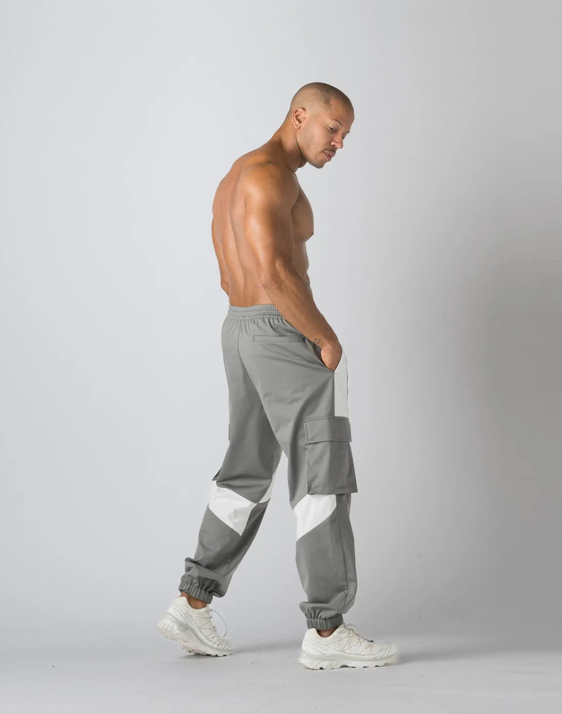 CRONOS WINDBREAKER WARM CARGO PANTS【GRAY】