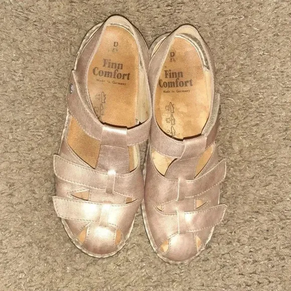 FINN COMFORT-Funen Fisherman Sandals-Light Copper Metallic Leather-4.5D-6.5/7 US