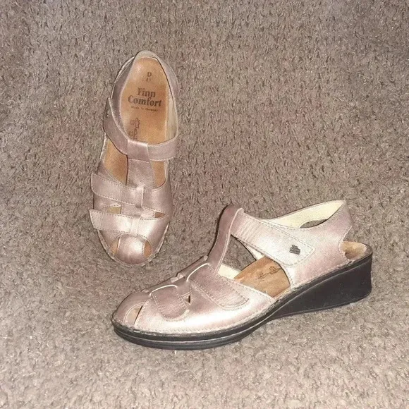 FINN COMFORT-Funen Fisherman Sandals-Light Copper Metallic Leather-4.5D-6.5/7 US