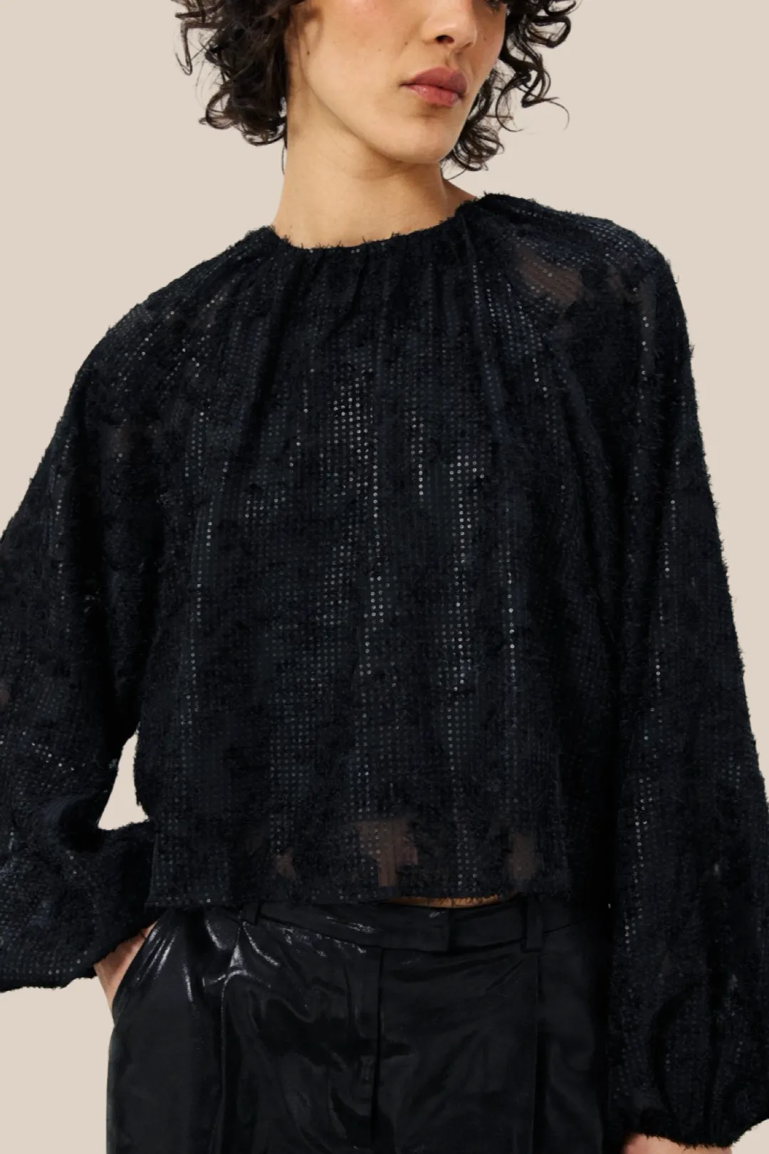 HW WOVEN BLOUSE