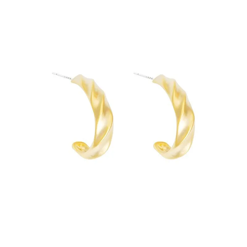 just-lil-things-gold-earring-pin-earring-jlt10308