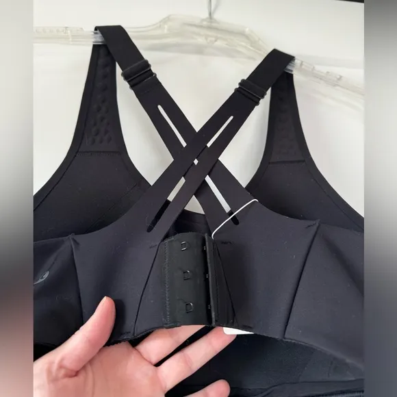 Lululemon AirSupport High Support Sports Bra in Black/Asphalt Grey, 32 D NWT