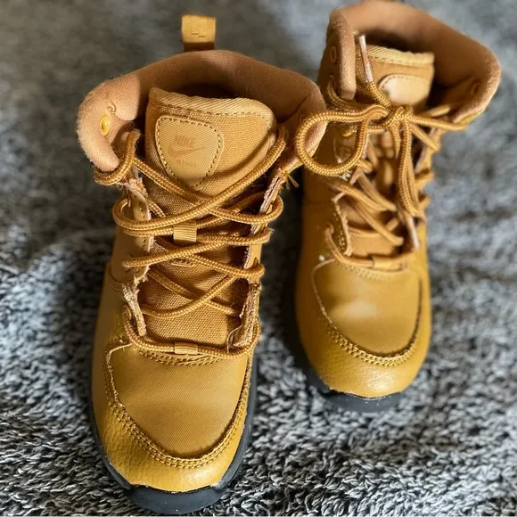 Nike Boots