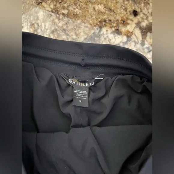 NWT Athleta Solstice Relaxed Fit Shorts