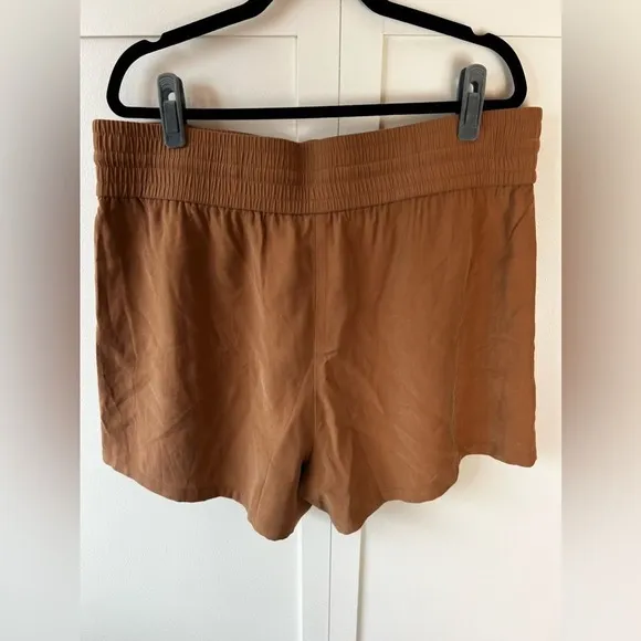 Open Edit Women's Plus NWOT Tie Waist Tan Dale Pull On Shorts Size 2X