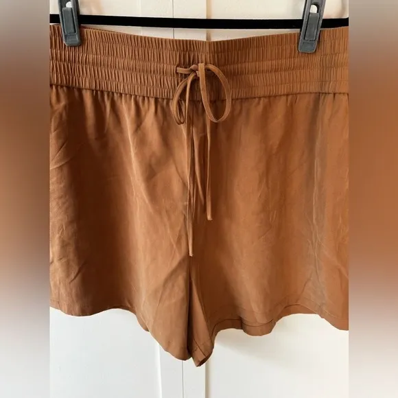 Open Edit Women's Plus NWOT Tie Waist Tan Dale Pull On Shorts Size 2X