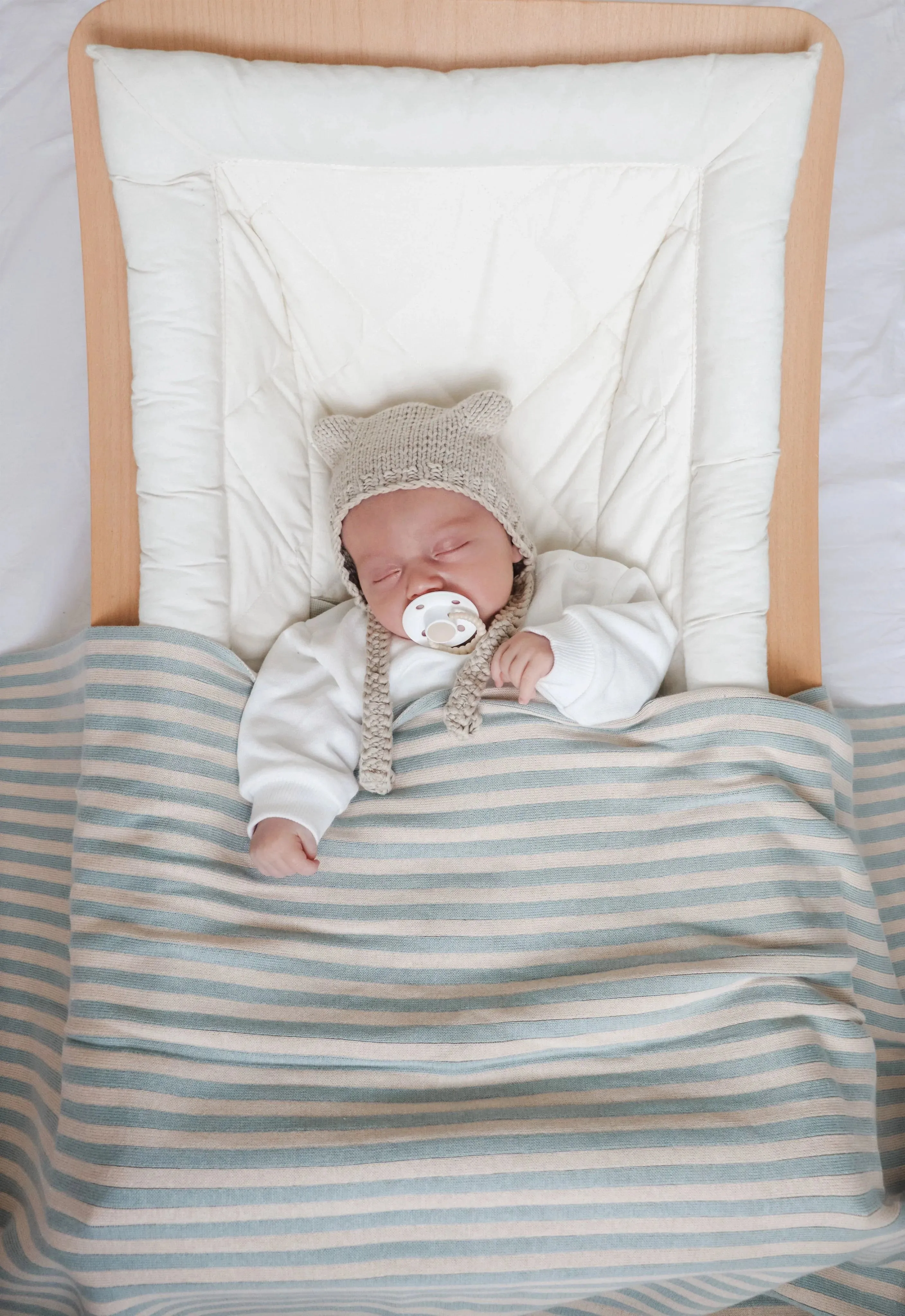 Pop Ya Tot Beary Knit Bonnet - Biscuit