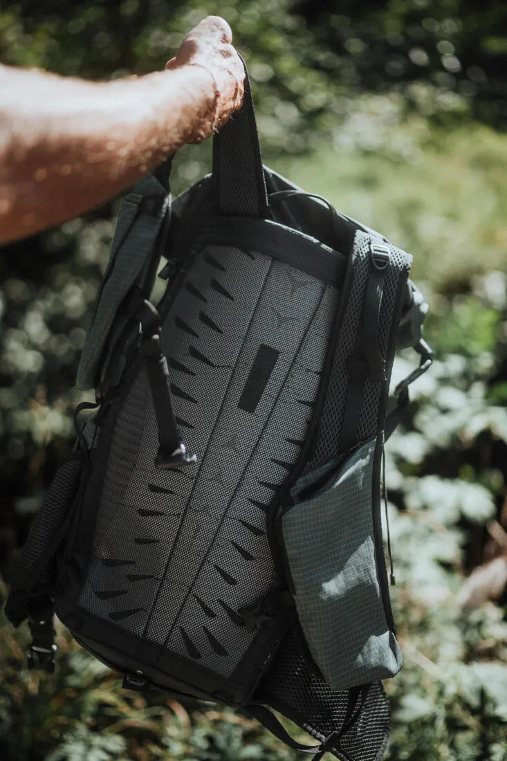 Sac à dos rolltop de randonnée montagne 22l - mh500 light vert