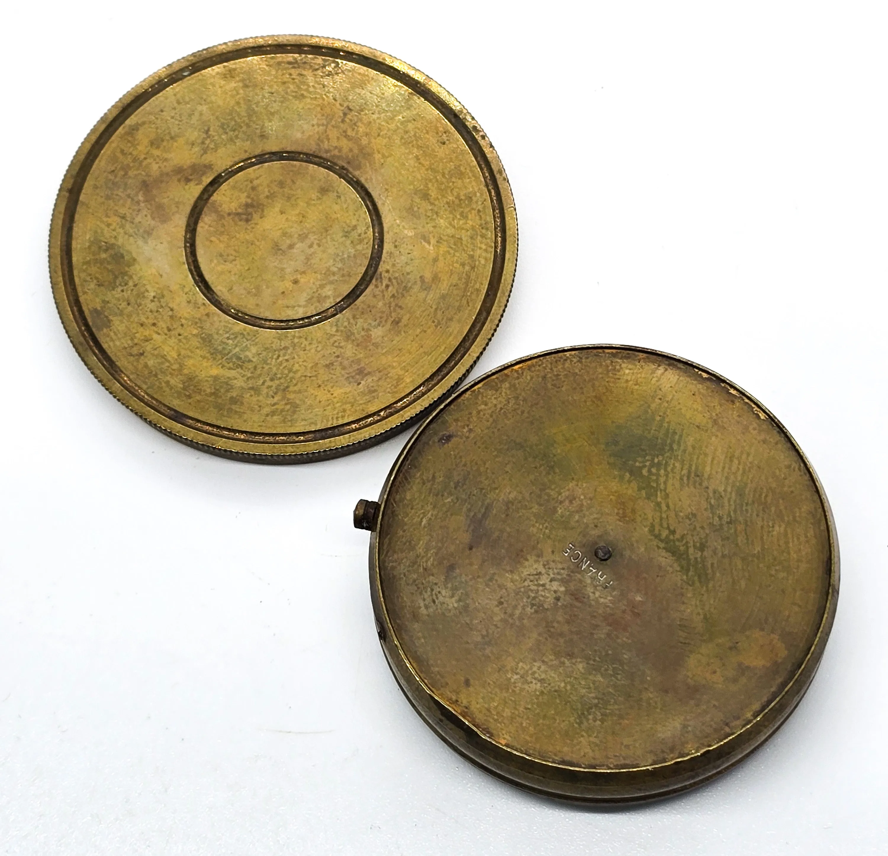 Victorian antique brass compass with lid beveled glass and directional stop