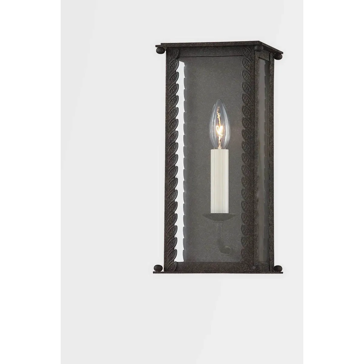 Zuma Sconce